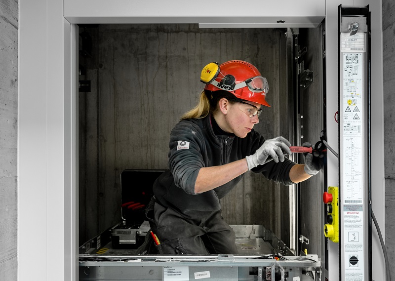 Bảo trì thang máy